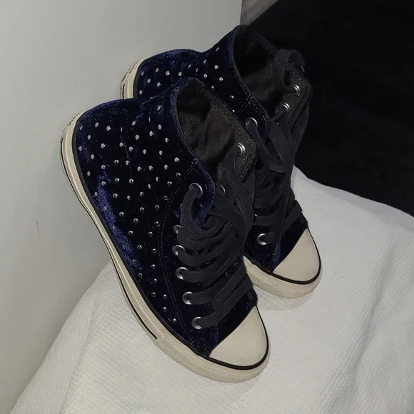 CONVERSE Velvet Size 7 Navy High-Top Sneakers with Studs - Picture 12 of 15